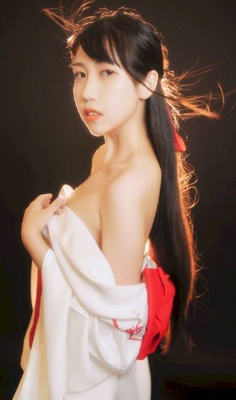 丰满少妇免费做爰大片人